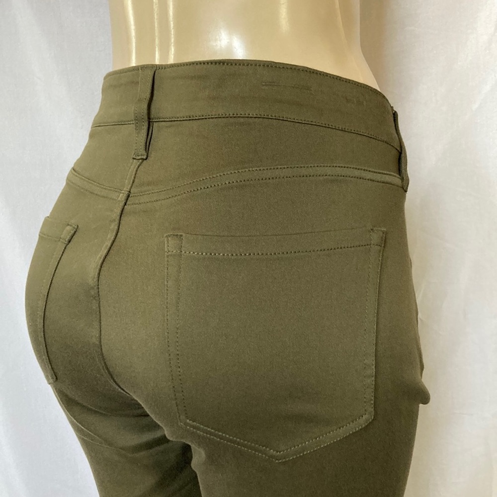 LIZ CLAIBORNE Olive Green Women's Tummy Control “SARA” Shorts Mid Rise Size 16W